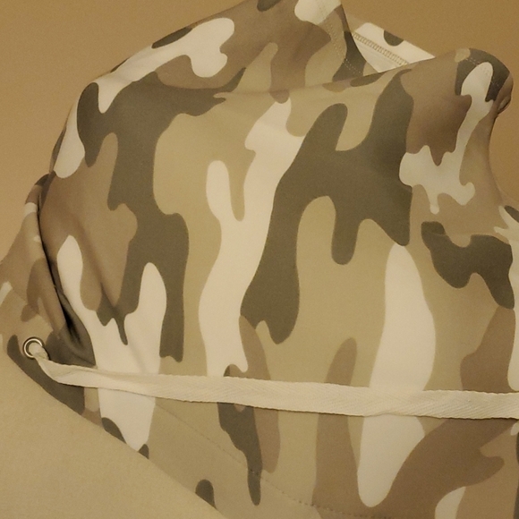 Philosophy Short sleeve Camo top - Picture 4 of 7